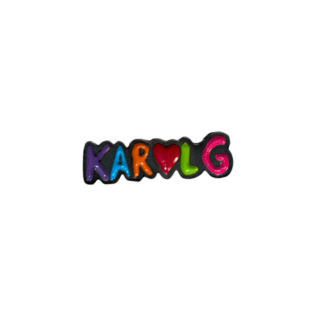 Pin: Karol G