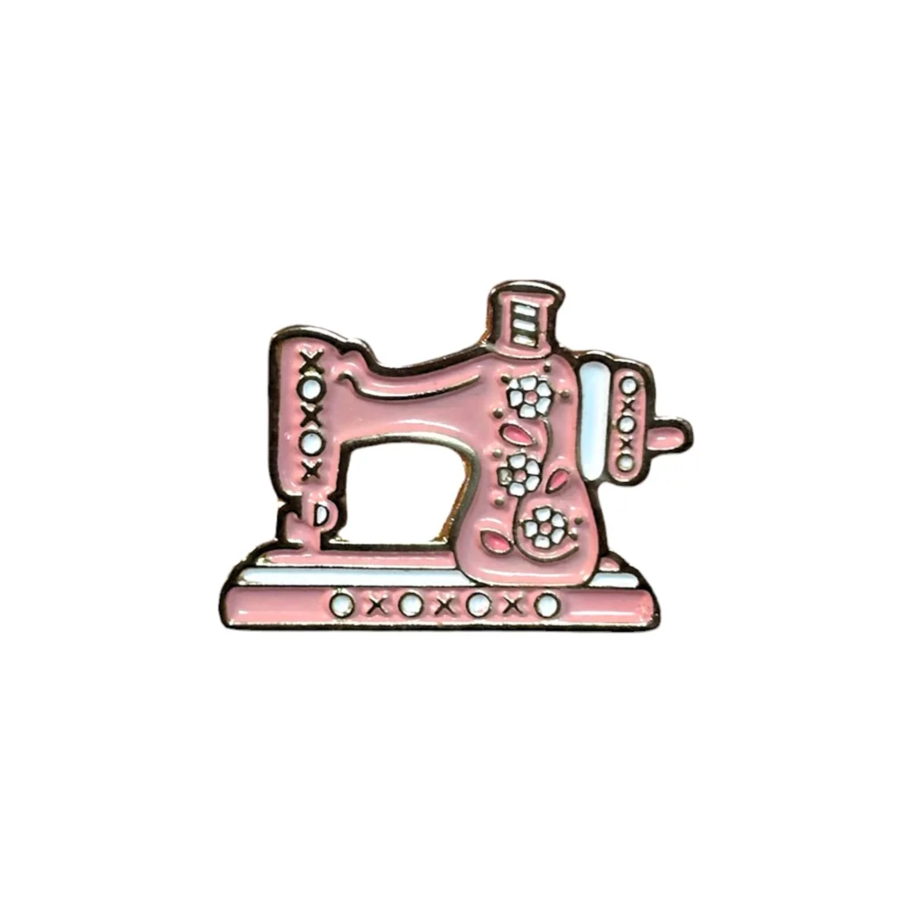 Pin: Máquina de Coser Rosada