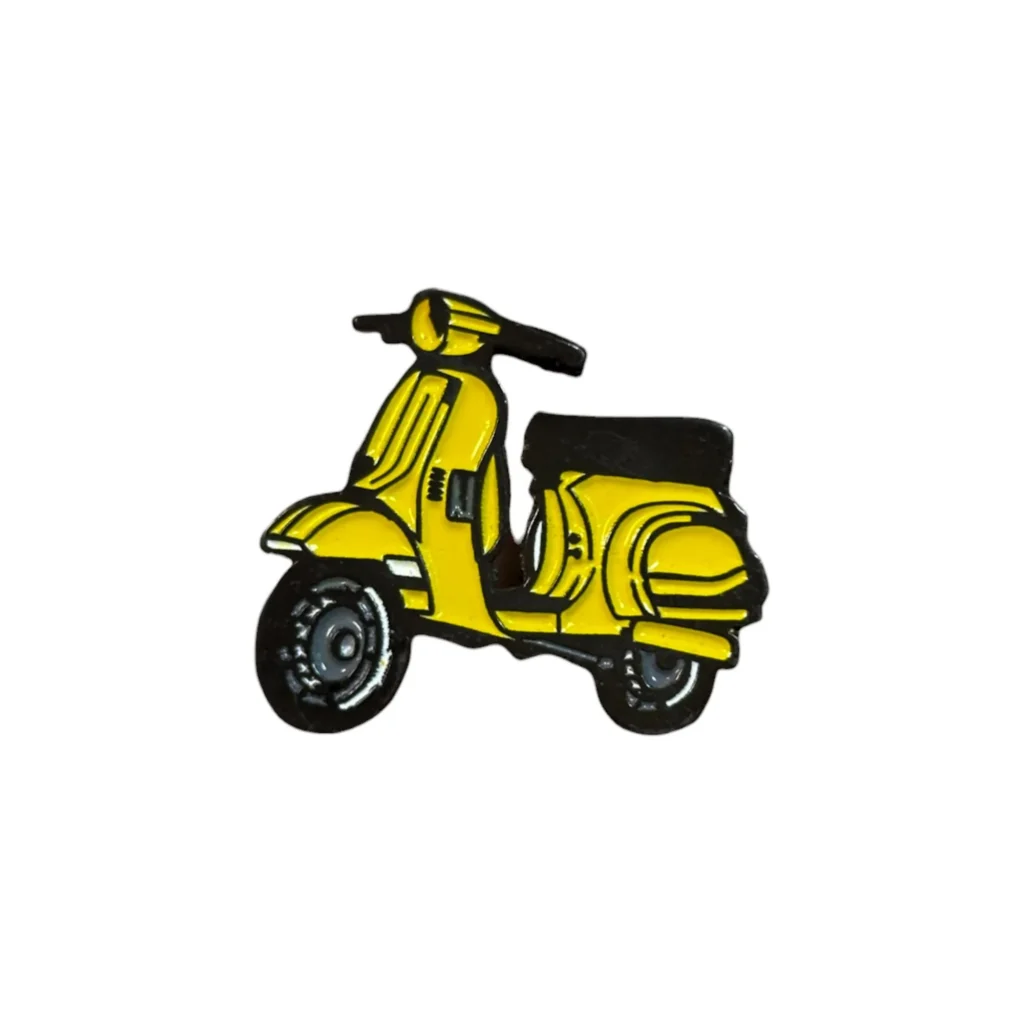 Pin: Vespa Amarilla