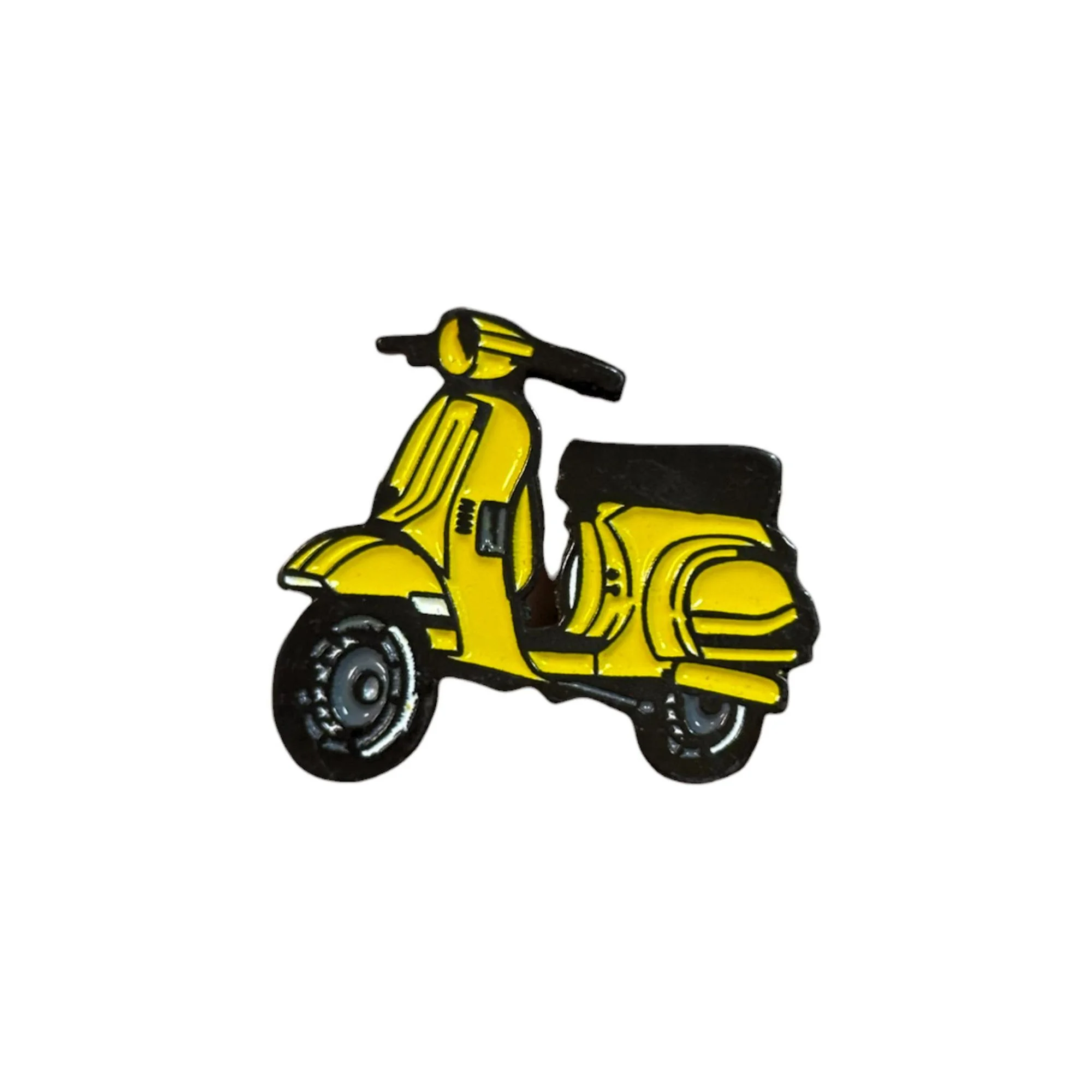 Pin: Vespa Amarilla