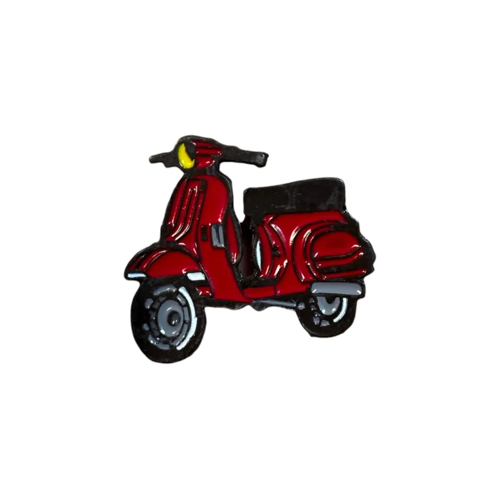 Pin: Vespa Roja